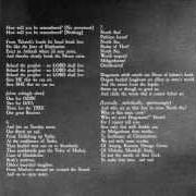 Der musikalische text PA DODEN'S TRAE von BRAIN DONOR ist auch in dem Album vorhanden Drain'd boner (2006)