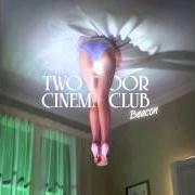 Der musikalische text I CAN TALK von TWO DOOR CINEMA CLUB ist auch in dem Album vorhanden Tourist history