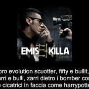 Der musikalische text GIUSTO O SBAGLIATO von EMIS KILLA ist auch in dem Album vorhanden L'erba cattiva (gold version) (2012)