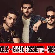 Der musikalische text UN AMORE COSÌ GRANDE von PIERO BARONE, IGNAZIO BOSCHETTO E GIANLUCA GINOBLE ist auch in dem Album vorhanden Il volo (2010)