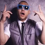 Der musikalische text SO WHAT? von FAR EAST MOVEMENT ist auch in dem Album vorhanden Free wired