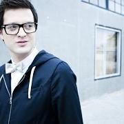 Der musikalische text HENNY & GINGERALE von MAYER HAWTHORNE ist auch in dem Album vorhanden How do you do (2011)