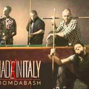 Der musikalische text ITALIAN SUPERSTAR von BOOMDABASH ist auch in dem Album vorhanden Mad