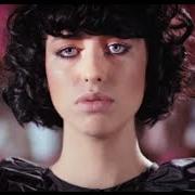 Der musikalische text CAMEO LOVER von KIMBRA ist auch in dem Album vorhanden Settle down - ep (2011)