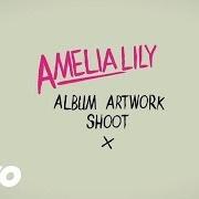 Der musikalische text OVER AND OUT von AMELIA LILY ist auch in dem Album vorhanden Be a fighter (2013)