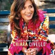 Der musikalische text THE WRONG GOODBYE von CHIARA CIVELLO ist auch in dem Album vorhanden Last quarter moon (2005)