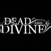 Der musikalische text WRAPPED IN RED von DEAD AND DIVINE ist auch in dem Album vorhanden Her name was tragedy - ep (2004)