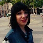 Der musikalische text IT TAKES TWO von CARLY RAE JEPSEN ist auch in dem Album vorhanden Runaways (2017)