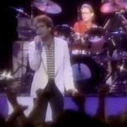 Der musikalische text THE HEART OF ROCK AND ROLL von HUEY LEWIS AND THE NEWS ist auch in dem Album vorhanden Sports (1983)