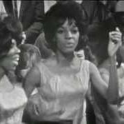Dancing in the street live in concert
