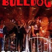 Der musikalische text DEL CORAZÓN A LAS ESTRELLAS von BULLDOG ist auch in dem Album vorhanden Circo calesita (2000)