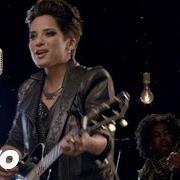 Der musikalische text UNLEASHED von VICCI MARTINEZ ist auch in dem Album vorhanden I am vicci martinez (2015)