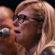 Der musikalische text HEAR ME von TEDESCHI TRUCKS BAND ist auch in dem Album vorhanden Let me get by (2016)