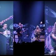 Der musikalische text HIGH & MIGHTY von TEDESCHI TRUCKS BAND ist auch in dem Album vorhanden High & mighty (2019)