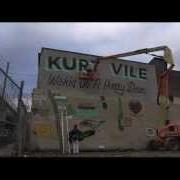 Der musikalische text NEVER RUN AWAY von KURT VILE ist auch in dem Album vorhanden Wakin on a pretty daze (2013)