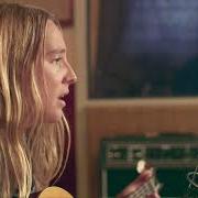 Der musikalische text BAD ROMANCE von LISSIE ist auch in dem Album vorhanden Covered up with flowers (2012)