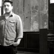 Der musikalische text REMINDER von MUMFORD & SONS ist auch in dem Album vorhanden Babel (2012)