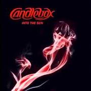 Der musikalische text INTO THE SUN von CANDLEBOX ist auch in dem Album vorhanden Into the sun (2008)