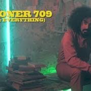 Der musikalische text UNA CHIAVE von CAPAREZZA ist auch in dem Album vorhanden Prisoner 709 (2017)