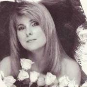 Der musikalische text GOOD THING GOING / NOT A DAY GOES BY von NANCY LAMOTT ist auch in dem Album vorhanden My foolish heart (1995)