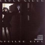 Der musikalische text TIRED OF BEING BLONDE von CARLY SIMON ist auch in dem Album vorhanden Spoiled girl (1985)