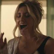 Der musikalische text SORRY THAT I MISS YOU von ELLA HENDERSON ist auch in dem Album vorhanden Everything i didn't say (2022)