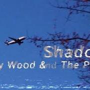 Der musikalische text TOUT DOUX von LILLY WOOD & THE PRICK ist auch in dem Album vorhanden Shadows (2015)