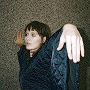 Der musikalische text I'M A DIRTY ATTIC von CATE LE BON ist auch in dem Album vorhanden Crab day (2016)