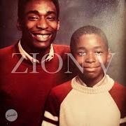 Der musikalische text EBONY! von 9TH WONDER ist auch in dem Album vorhanden Zion v: the ballad of charles douthit (2020)
