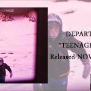 Der musikalische text THOSE MILES MEANT EVERYTHING von DEPARTURES ist auch in dem Album vorhanden Teenage haze
