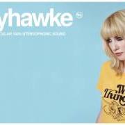 Der musikalische text A LOVE SONG von LADYHAWKE ist auch in dem Album vorhanden Wild things (2016)