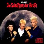 Der musikalische text RENNEN NICHT LAUFEN! von DIE ÄRZTE ist auch in dem Album vorhanden Im schatten der ärzte (1985)