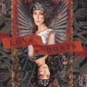 Der musikalische text A WORLD WITHOUT HEROES von CHER ist auch in dem Album vorhanden Love hurts (1991)