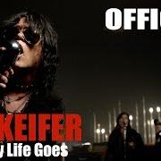 Der musikalische text YOU SHOWED ME von TOM KEIFER ist auch in dem Album vorhanden The way life goes (2013)