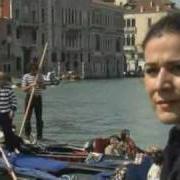 Der musikalische text COME DOLCE A ME FAVELLI von CECILIA BARTOLI ist auch in dem Album vorhanden Maria (2007)