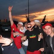 Der musikalische text IRON SKY von MO ist auch in dem Album vorhanden Globetrotter (2017)