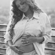 Der musikalische text MAKE A BABY von TORI KELLY ist auch in dem Album vorhanden Make a baby (2025)