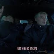 Der musikalische text TMI von ISAC ELLIOT ist auch in dem Album vorhanden Waving at cars (2021)