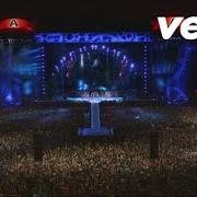 Der musikalische text HELLS BELLS von AC/DC ist auch in dem Album vorhanden Ac/dc live at river plate (2012)