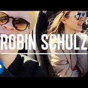 Der musikalische text INTRO (UNCOVERED) von ROBIN SCHULZ ist auch in dem Album vorhanden Uncovered (2017)