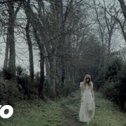 Der musikalische text SAFE & SOUND - TAYLOR SWIFT von THE HUNGER GAMES ist auch in dem Album vorhanden The hunger games: songs from district 12 and beyond (2012)