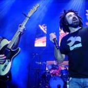 Der musikalische text FOUR WHITE STALLIONS von COUNTING CROWS ist auch in dem Album vorhanden New amsterdam: live at heineken music hall (2006)