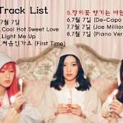 Der musikalische text FIRST TIME von RED VELVET ist auch in dem Album vorhanden The velvet (the 2nd mini album) (2016)