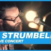 Der musikalische text SHOVELS & DIRT von THE STRUMBELLAS ist auch in dem Album vorhanden Hope (2016)