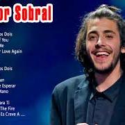 Der musikalische text GRANDES ILUSIONES von SALVADOR SOBRAL ist auch in dem Album vorhanden Paris, lisboa (2019)