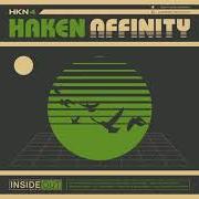 Der musikalische text BOUND BY GRAVITY von HAKEN ist auch in dem Album vorhanden Affinity (2016)