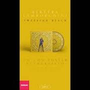Der musikalische text ULTIMO BESO von ELETTRA LAMBORGHINI ist auch in dem Album vorhanden Twerking beach (2021)