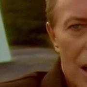 Der musikalische text SEX AND THE CHURCH von DAVID BOWIE ist auch in dem Album vorhanden Buddha of suburbia (1993)