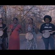 Der musikalische text BARBADOS von OUR NATIVE DAUGHTERS ist auch in dem Album vorhanden Songs of our native daughters (2019)