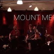 Der musikalische text MOUNT MERU von TOBIAS MEINHART ist auch in dem Album vorhanden Berlin people (2019)